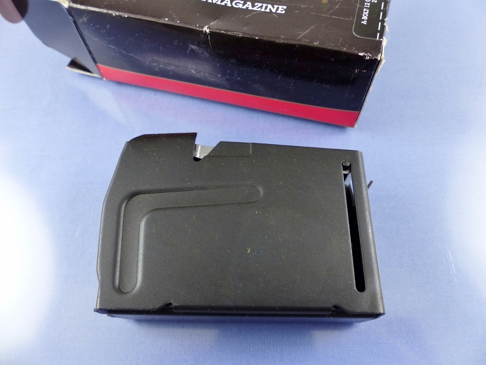 BROWNING A-BOLT JAPAN MODEL MAGAZINE SHOTGUN 12GA x 3  2RD WITH BOX 315CEXW